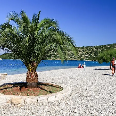 Pirka * Povlja (Brac)